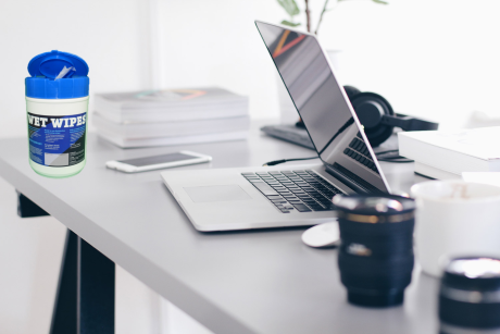 Starter Set Wet Wipes Mini - 6 Spenderdosen mit 9 x 150 alkoholfreie Desinfektionstücher für Flächen und Geräte